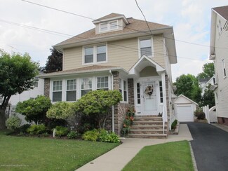 31 Prescott Ave, Staten Island, NY 10306