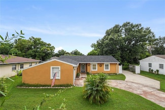 8110 Meadowglen Dr, Orlando, FL 32810