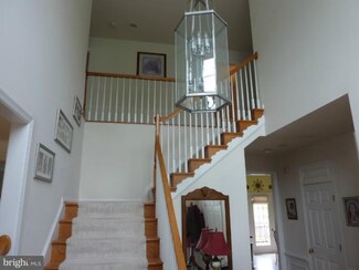 6450 Whites Mill Ln, Warrenton, VA 20187