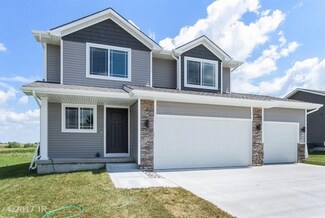 510 Meadow Brook Place, Huxley, IA 50124