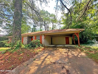 611 Chelsea Dr, Jackson, MS 39212