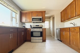 128 Lawrence St Unit B, Medford, MA 02155