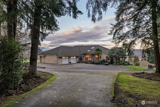 145 Three Mountain Way, Chehalis, WA 98532