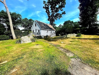 10 Gilford Rd, Hingham, MA 02043
