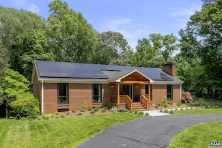 310 Carrsbrook Dr, Charlottesville, VA 22901