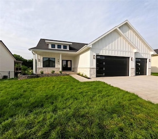 1020 Harrington Way, Waukee, IA 50263