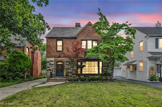 3813 Bushnell Rd, Cleveland, OH 44118
