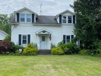 223 Cold Springs Rd, Lockport, NY 14094