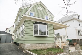 271 California Ave, Providence, RI 02905