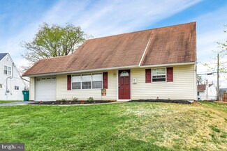 22 Merry Turn Rd, Levittown, PA 19056