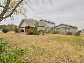 3951 W 81st St, Tulsa, OK 74132