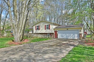 331 Old Oak Dr, Cortland, OH 44410