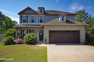 103 Bungalow Rd, Holly Ridge, NC 28445