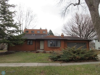 3307 Elm St N, Fargo, ND 58102