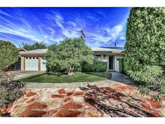 1320 Backus St, El Paso, TX 79925