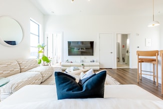 1900 12th Ave S Unit 502, Nashville, TN 37203