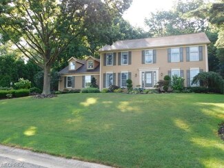 5590 Foxchase Ave NW, Canton, OH 44718
