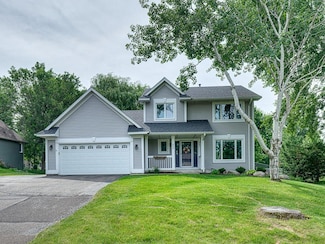 640 Willow Grove Ln, Saint Paul, MN 55127