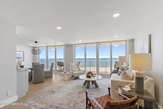 1601 Ocean Dr S Unit 505, Jacksonville Beach, FL 32250