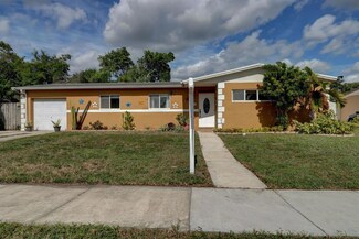 8521 NW 178th St, Hialeah, FL 33015