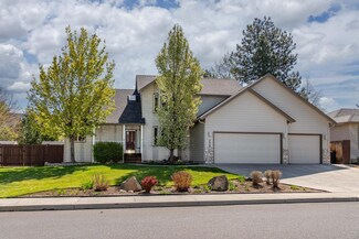 776 SE Shadowood Dr, Bend, OR 97702