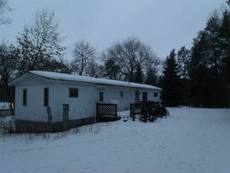 W7383 Fish Ave, Oxford, WI 53952