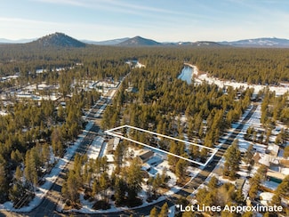 55521 Gross Dr, Bend, OR 97707