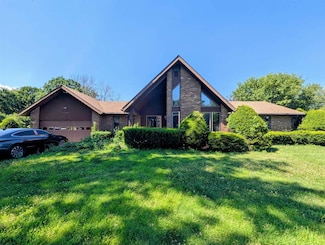 9 Rosebrier Ave, Massena, NY 13662