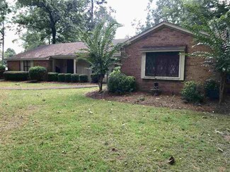 114 Pine Hill Dr, Forest, MS 39074