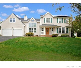 145 Settlers Ridge Rd, Milford, CT 06460