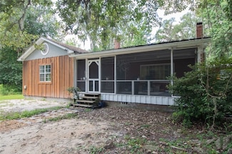 13017 17th St, Woodbine, GA 31569
