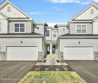 402 Pilot St, Marlboro, NJ 07746