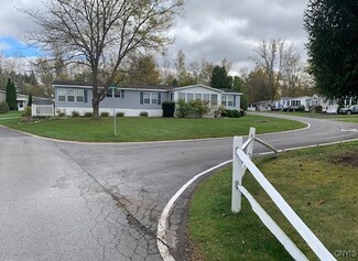 3 Hickory Dr, Clinton, NY 13323