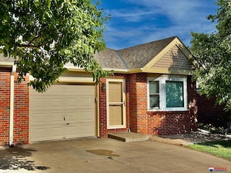 3333 Glenhaven Place, Lincoln, NE 68506