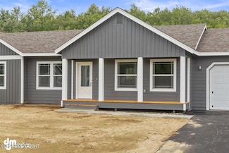 8867 E Honey Bear Cir, Palmer, AK 99645