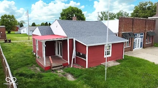 104 W Pearl St, Trafalgar, IN 46181