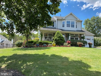2251 Forest Glen Dr, Warrington, PA 18976
