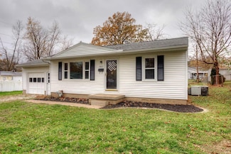 2023 S Kenmore Dr, Evansville, IN 47714