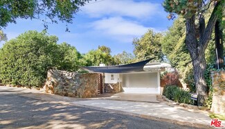 679 Wonder View Dr, Calabasas, CA 91302