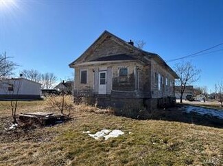 307 N Washington St, Shelbyville, MO 63469