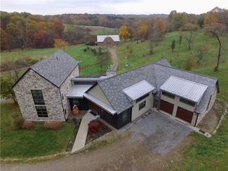 174 Barberry Rd, Sewickley, PA 15143