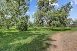 11 Eborden Cir, Wharton, TX 77488