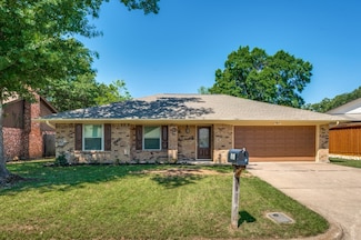 2718 Trail Oak Ct, Arlington, TX 76016
