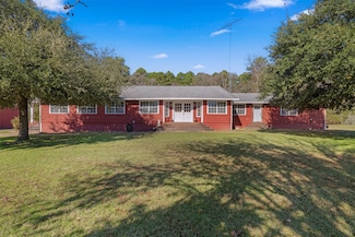 40 Roy Webb Rd, Huntsville, TX 77320