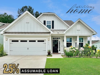 373 Whispering Breeze Ln, Summerville, SC 29486