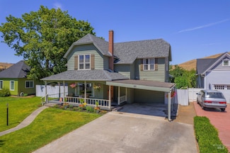 407 1st St, Asotin, WA 99402