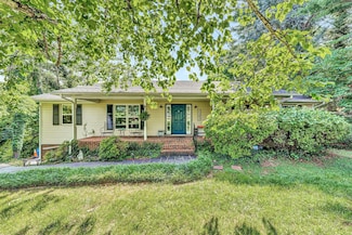 2343 Circle Dr SW, Roanoke, VA 24018