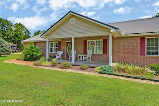 203 Locksley Cir, Crossville, TN 38555