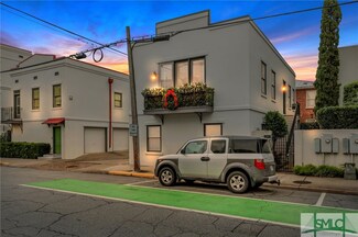141 Price St, Savannah, GA 31401