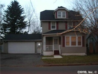 304 Ballantyne Rd, Syracuse, NY 13205